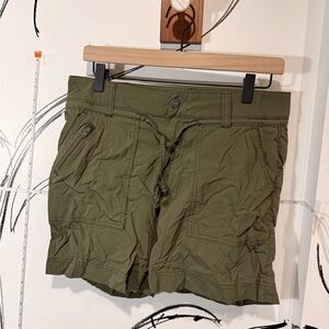Prana Olive Green Women's Utility Shorts, Size 8 With Drawstring